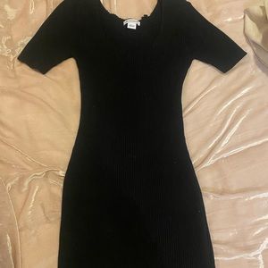 Cute bodycon sweater material black mini dress size M from glamorous!
